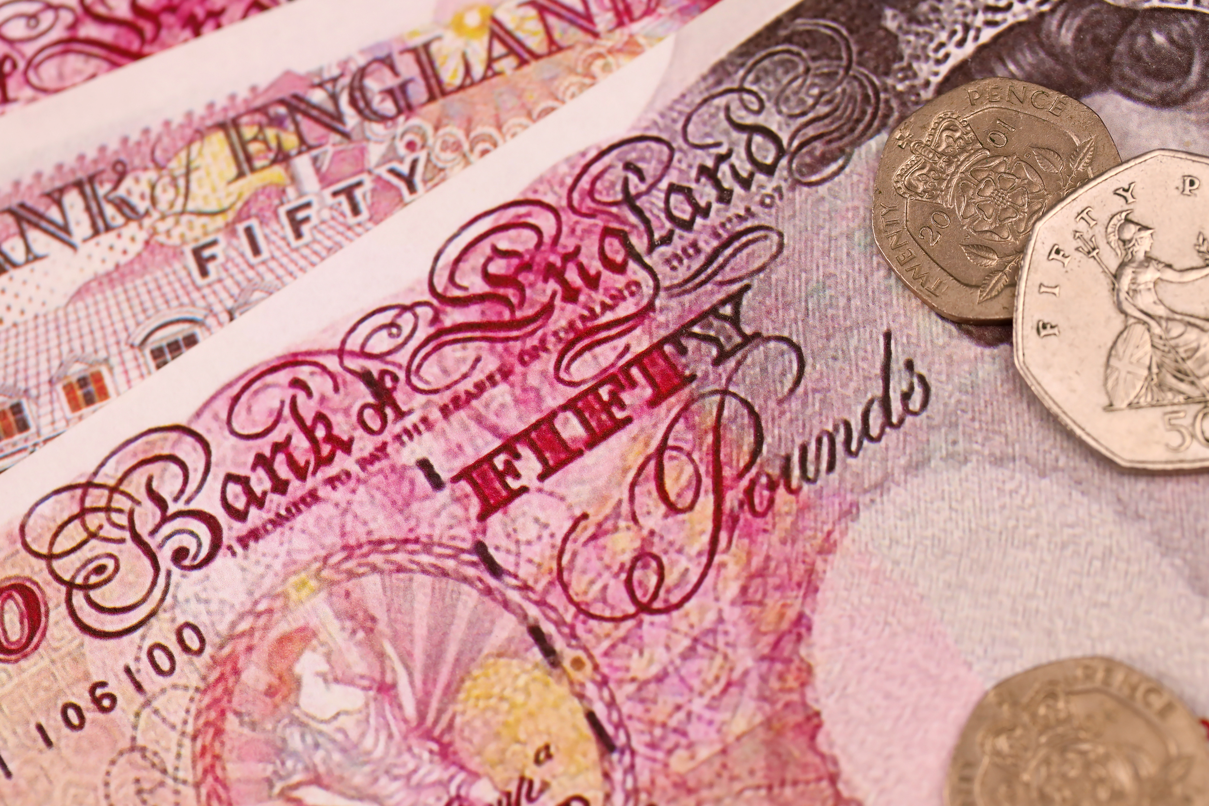 How much does a divorce cost in the UK?